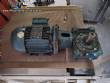 Motoredutor Cestari com motor de 0,75 CV trif�sico WEG