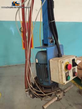 Injetora de poliuretano de baixa press�o