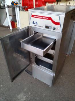 Derretedeira vertical em inox com 3 bandejas Jaf Inox 30 kg