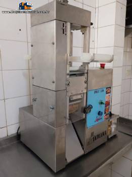 Ravioleteira para ravioli e sorrentino Indiana PRT 120 at� 60 kg por hora
