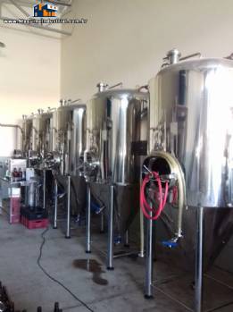 F�brica linha para produ��o de cervejas chopps 15.000 litros com cozinha tri bloco