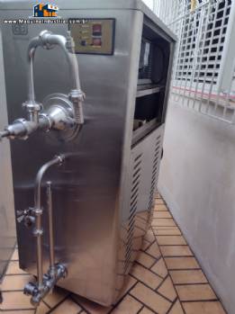 Produtora cont�nua de sorvete e a�a� Bertollo 200 litros por hora
