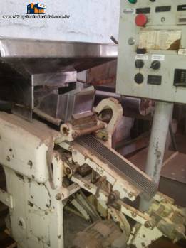 Sistema de alimenta��o para embrulhar de tabletes