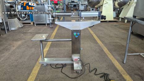 Envasadora em inox semiautom�tica para l�quidos com 1 bico