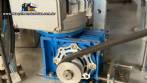 Envasadora dosadora rotativa seladora atuom�tica para copos potes frascos Milainox MB-1