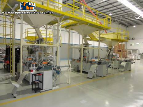 Empacotadora embaladora de embalagens de papel tipo SOS com enfardadeira ECPF-VL Embrapac para pós farinha de trigo milho fubá Empacotadora embaladora de embalagens de papel tipo SOS com enfardadeira ECPF-VL Embrapac para pós farinha de trigo milho fubá