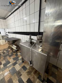 Emulsificador homogeneizador processador para embutidos mortadelas salsichas Cozzine 3 toneladas por hora 2026 Emulsificador homogeneizador processador para embutidos mortadelas salsichas Cozzine 3 toneladas por hora 2026